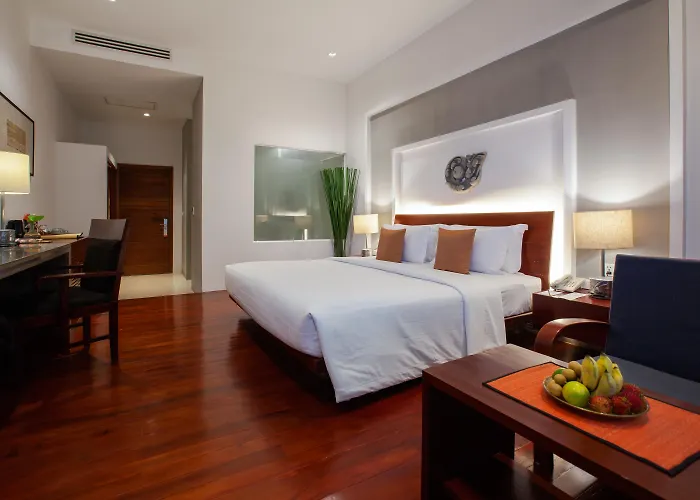 Lynnaya Urban River Resort