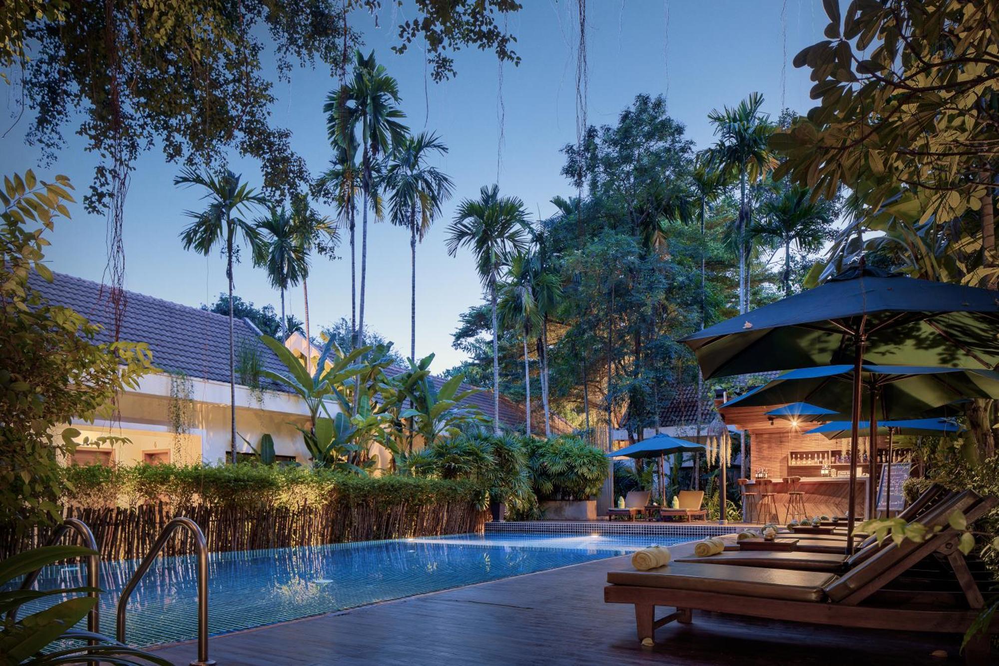 Lynnaya Urban River Hotel