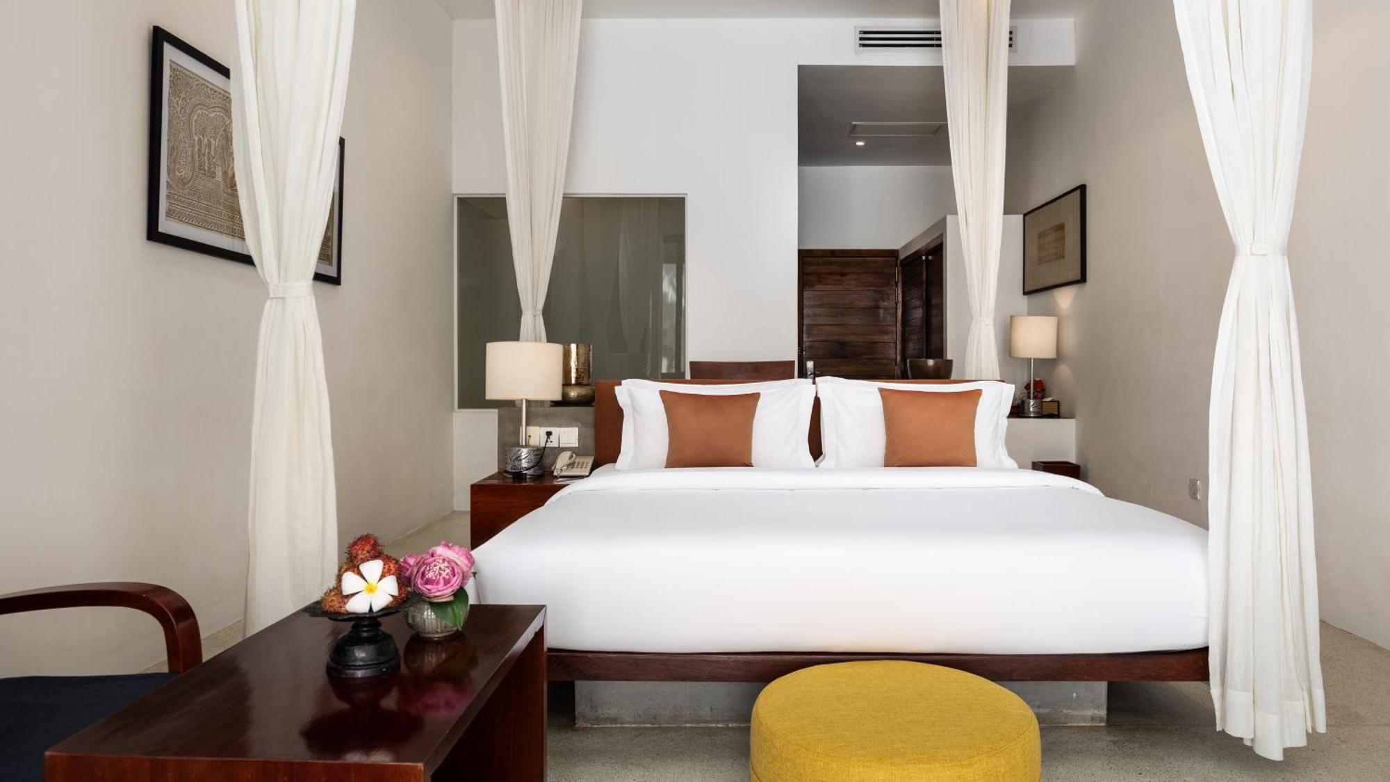 Lynnaya Urban River Hotel 5*